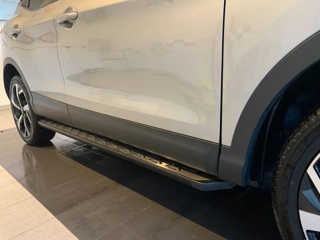 Nissan Qashqai Akari 1,3 Leder/Navi/SHZ/Pano/CarPlay