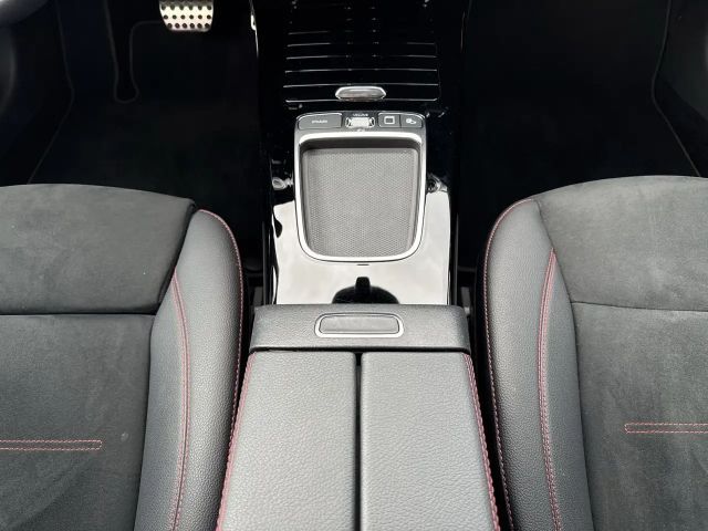 Mercedes-Benz CLA 200 Shooting Brake