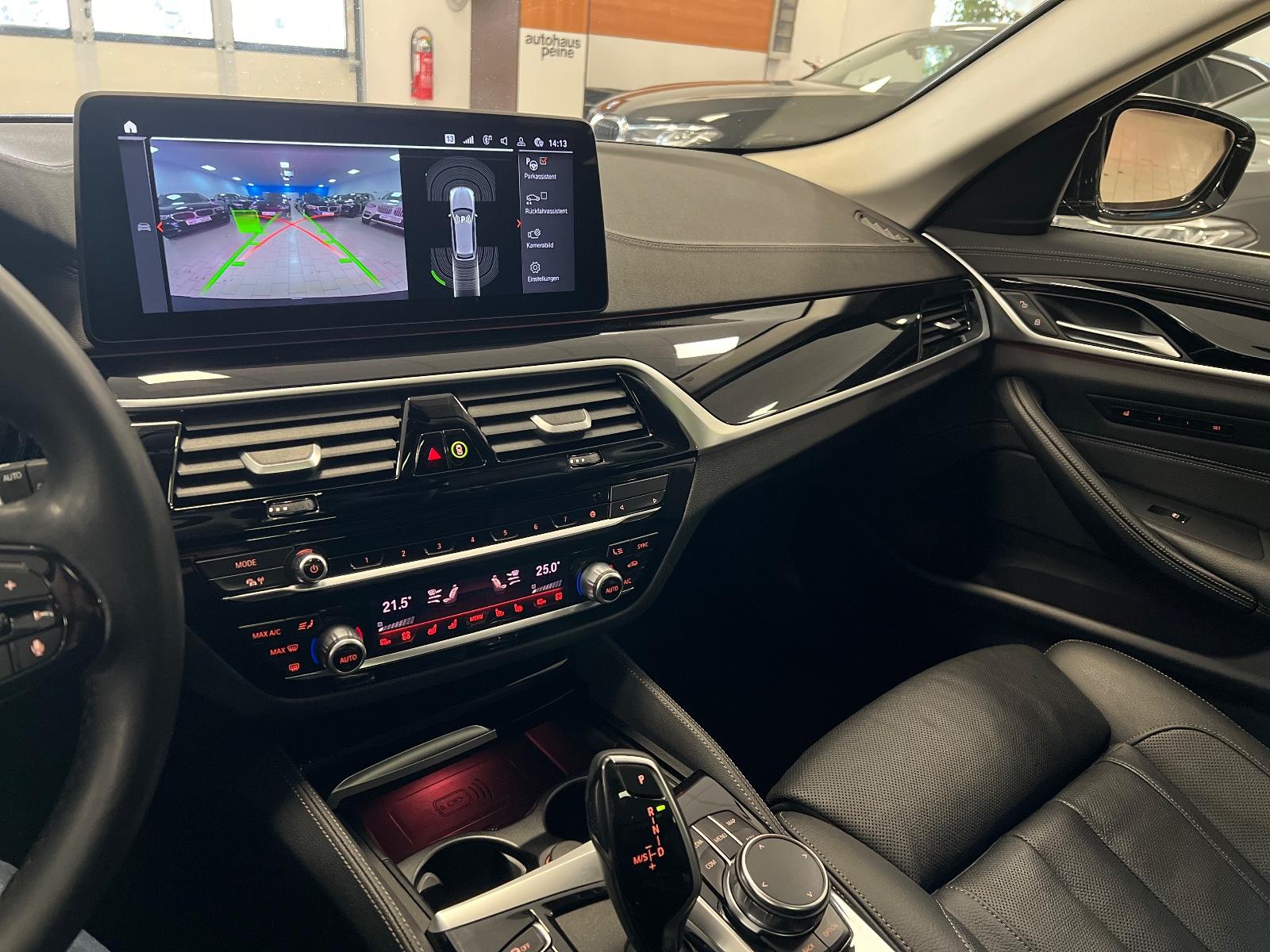 BMW 520 dxD/HUD/AHK/Massag&BelüftStz/Panor/LuxL