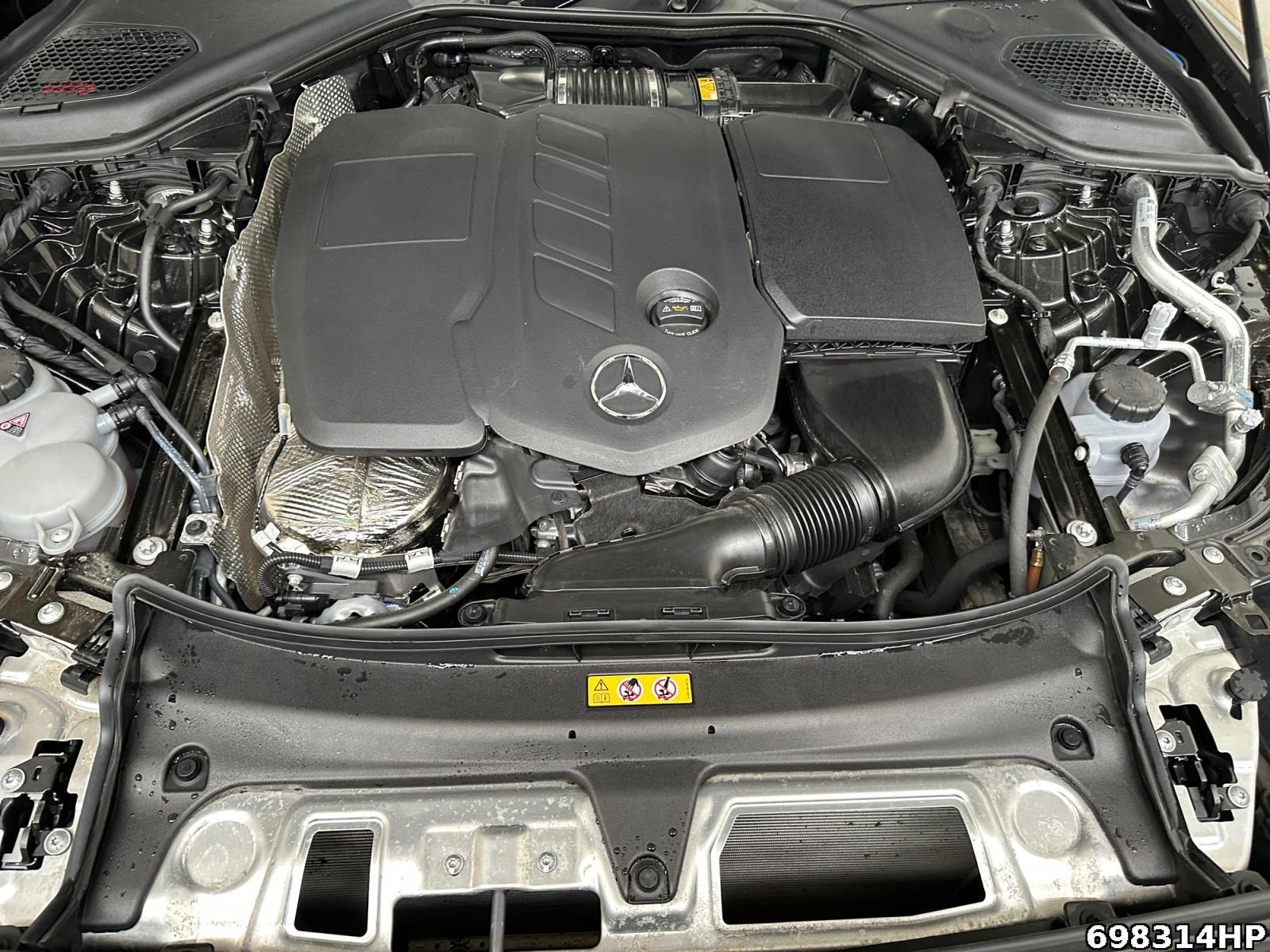 Mercedes-Benz E 220 AVANTGARDE E 220 d Sedan