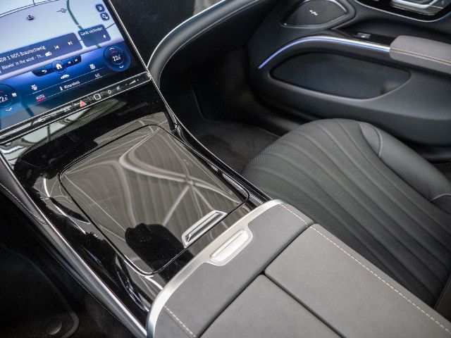 Mercedes-Benz EQS 450 Sedan