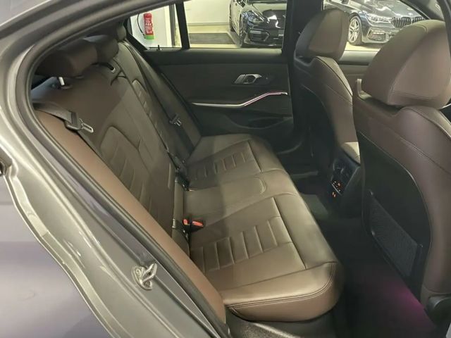 BMW 320 320d Sedan xDrive