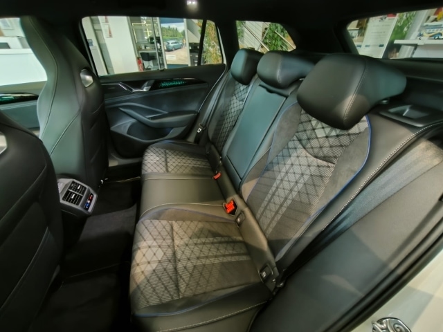 Volkswagen Passat 2.0 TDI R-Line