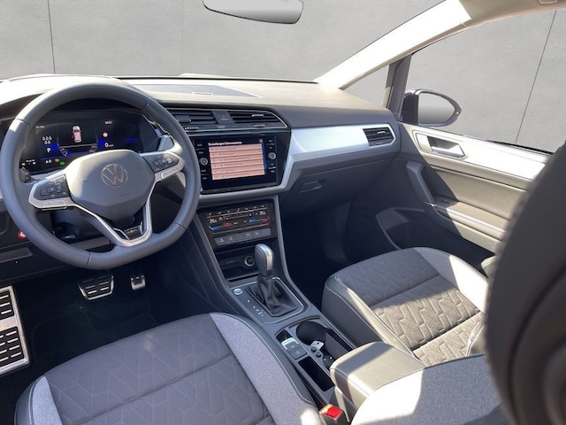 Volkswagen Touran DSG IQ.Drive R-Line