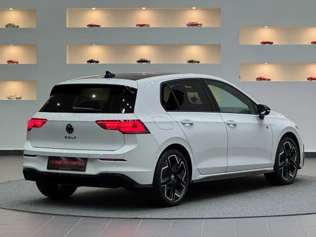 Volkswagen Golf 1.5 TSI R-Line