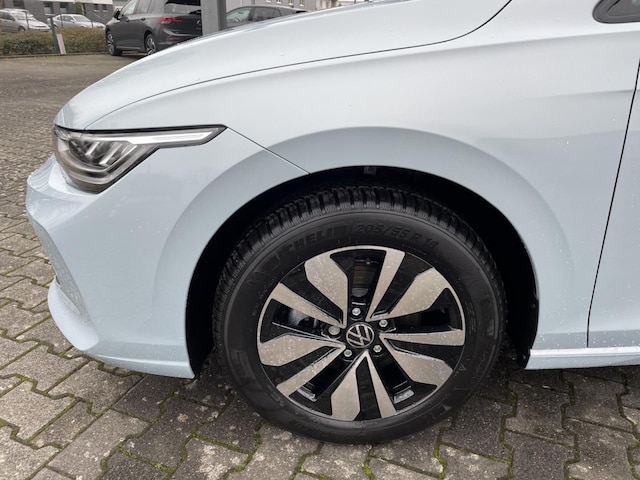 Volkswagen Golf 1.5 TSI Golf VIII