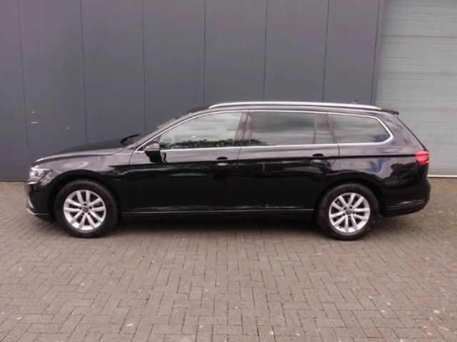 Volkswagen Passat 1.5 TSI Business DSG Variant