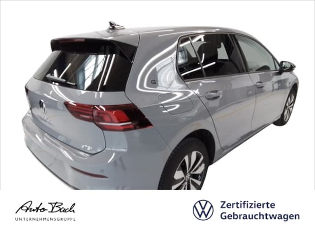 Volkswagen Golf 1.5 eTSI DSG Golf VIII
