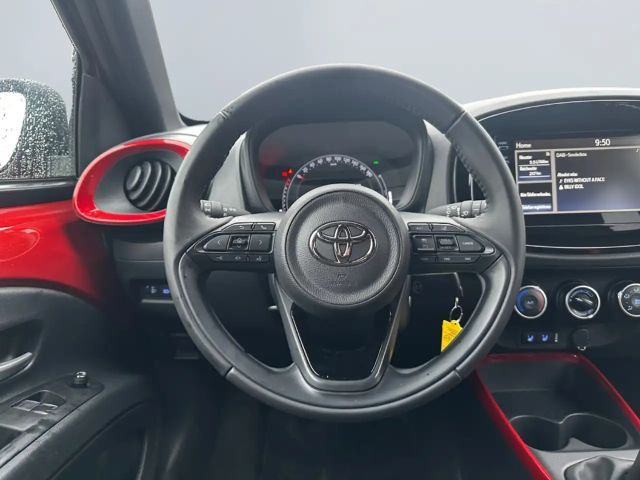 Toyota Aygo X Bi-Tone Hatchback Pulse