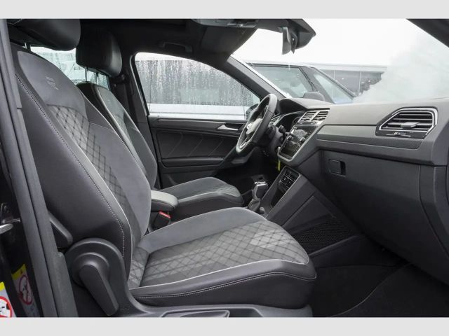 Volkswagen Tiguan 1.5 TSI DSG R-Line