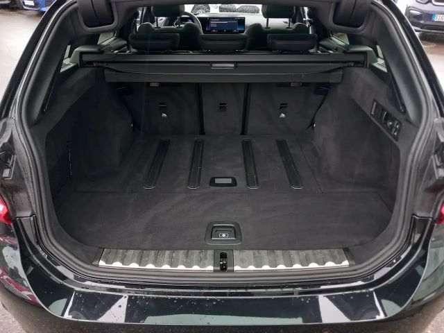 BMW 320 320d M-Sport Touring