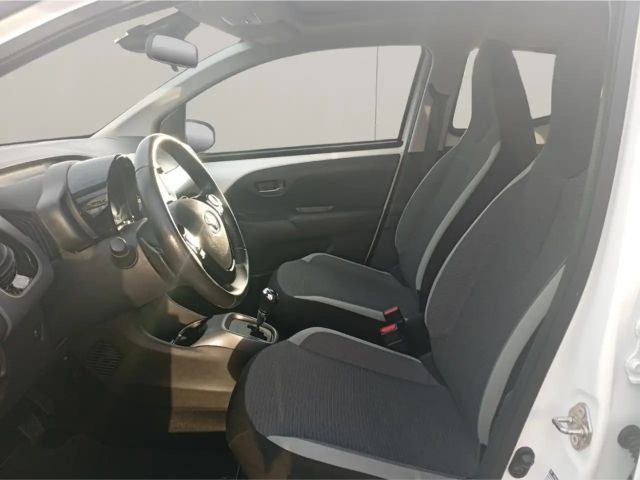 Toyota Aygo Hatchback Play Team D