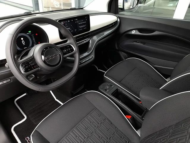 Fiat 500C 42 kWh Cabriolet Aut. *LED / VIRTUELL / STANDHZ...