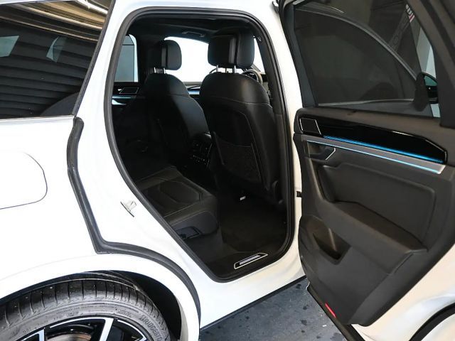 Volkswagen Touareg 4Motion R-Line