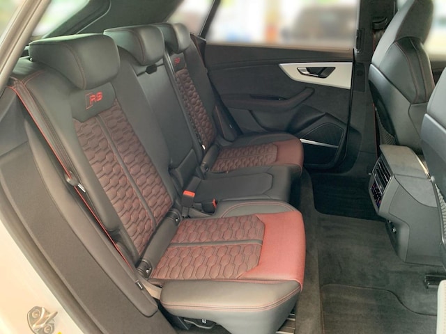 Audi RS Q8 Performance Quattro