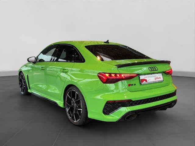 Audi RS3 Quattro S-Tronic Sedan