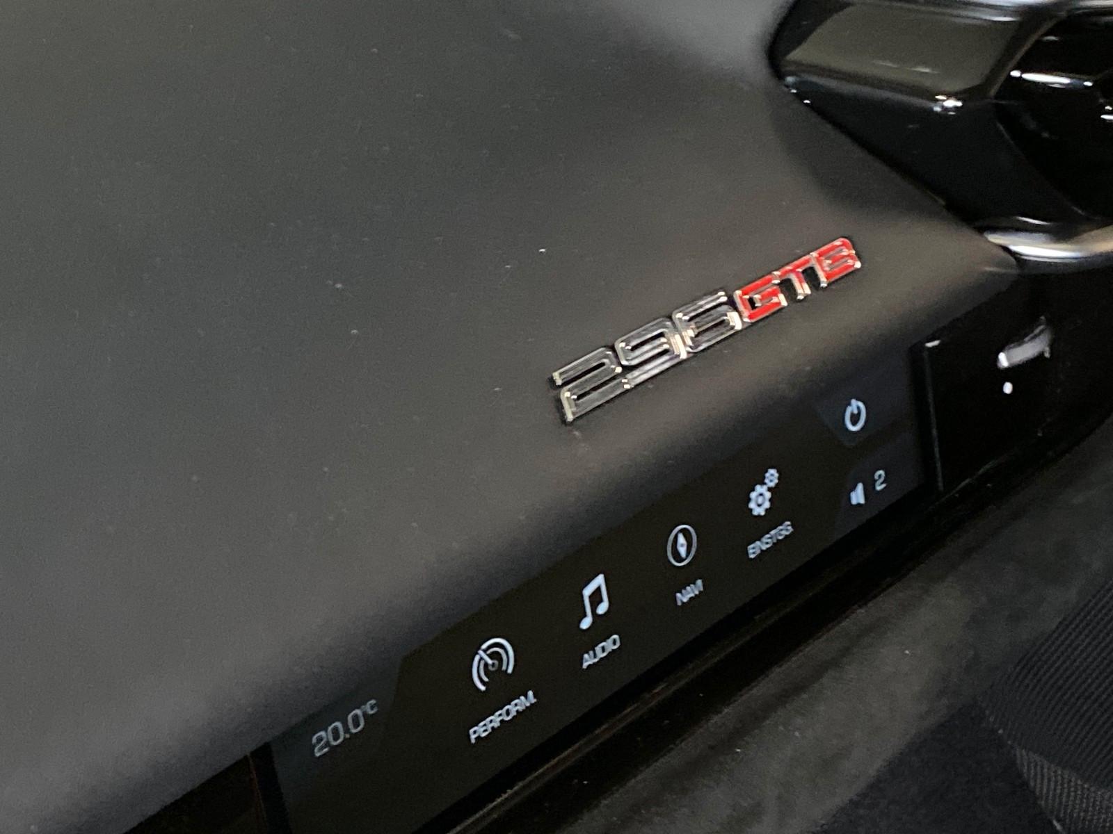 Ferrari 296 Assetto Fiorano GTB