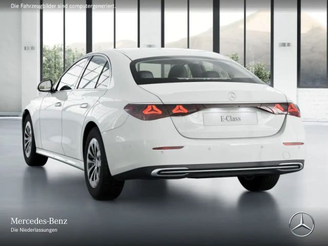 Mercedes-Benz E 220 AVANTGARDE E 220 d Sedan