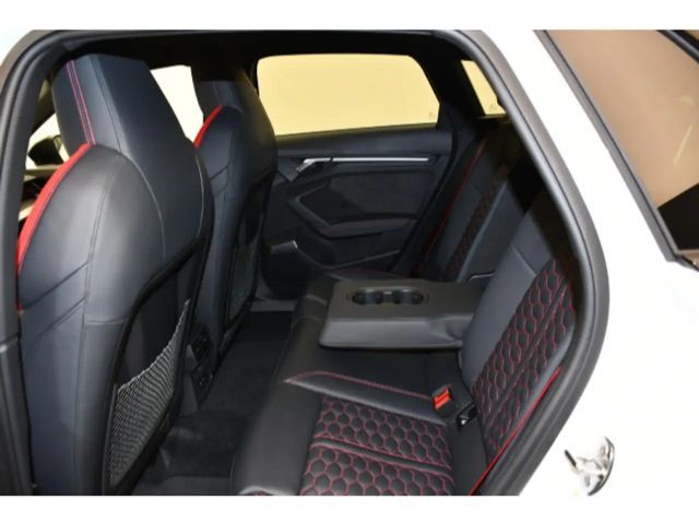 Audi RS3 Quattro S-Tronic Sedan