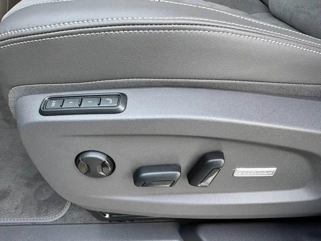 Volkswagen Multivan 2.0 TDI Lang Style T7