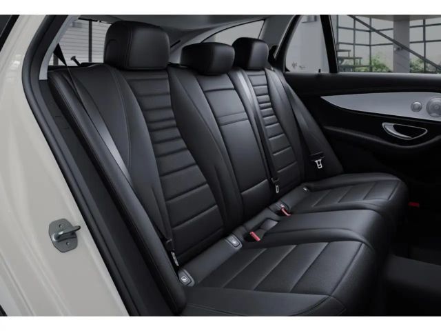 Mercedes-Benz E 220 AVANTGARDE E 220 d Estate