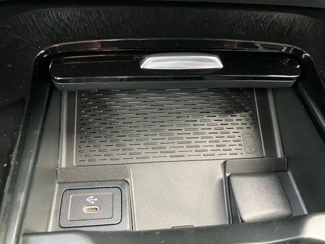 Mercedes-Benz EQA 250 AMG Line