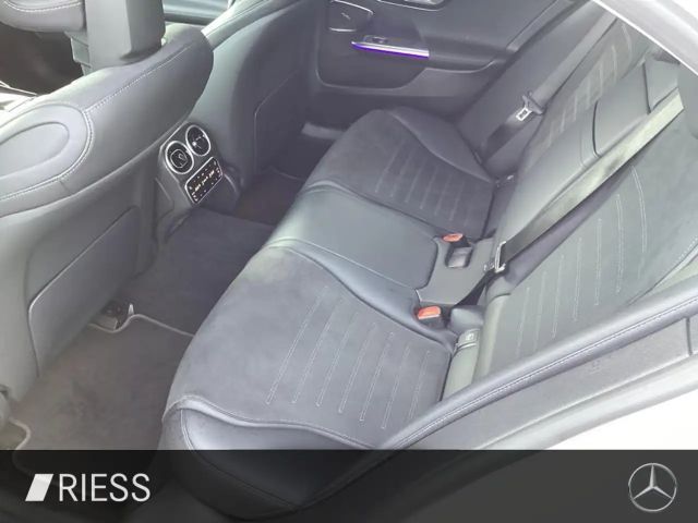 Mercedes-Benz C 300 4MATIC AMG Line Sedan