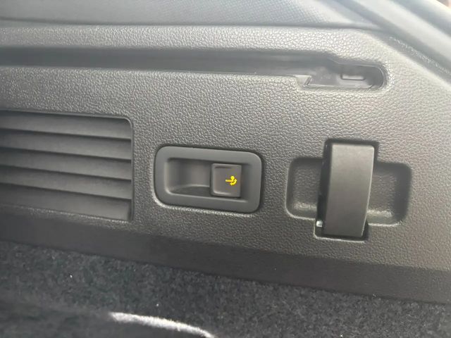 Volkswagen Arteon R 4MO*KAM*NAV*CARPLAY*Tr.-ACC*eAHK*PANO*DCC