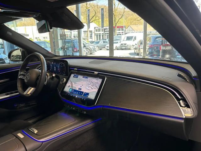 Mercedes-Benz E 220 AMG Line E 220 d Estate