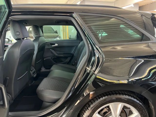 Seat Leon 1.5 eTSI FR-lijn Sportstourer