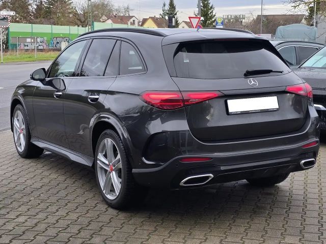 Mercedes-Benz GLC 220 4MATIC AMG Line GLC 220 d