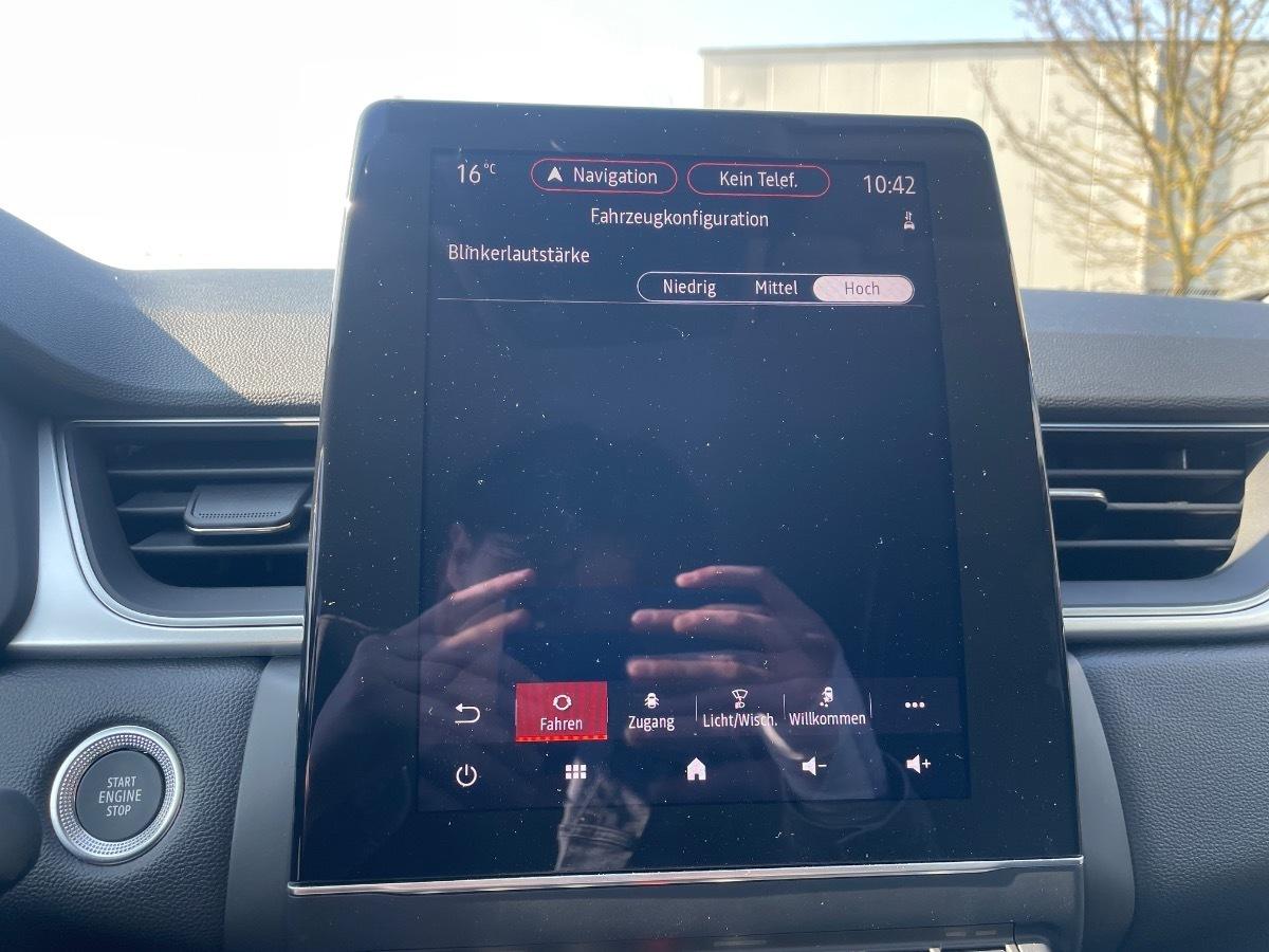 Renault Captur EDC Hybrid TCe 140 Techno