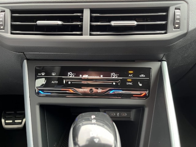 Volkswagen Taigo Taigo Goal 1,0l TSI DSG RFK NAVI ACC SIDE ASSIST