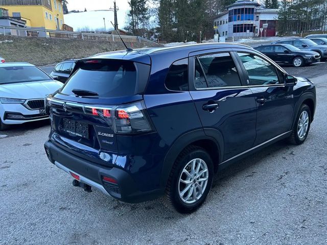 Suzuki S-Cross Hybrid