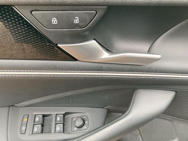 Volkswagen Passat 2.0 TDI Business DSG Variant