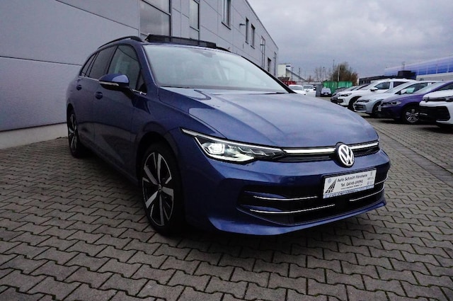 Volkswagen Golf 1.5 eTSI DSG Variant