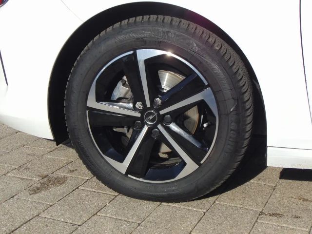 Opel Astra 1.2 Turbo Edition Turbo