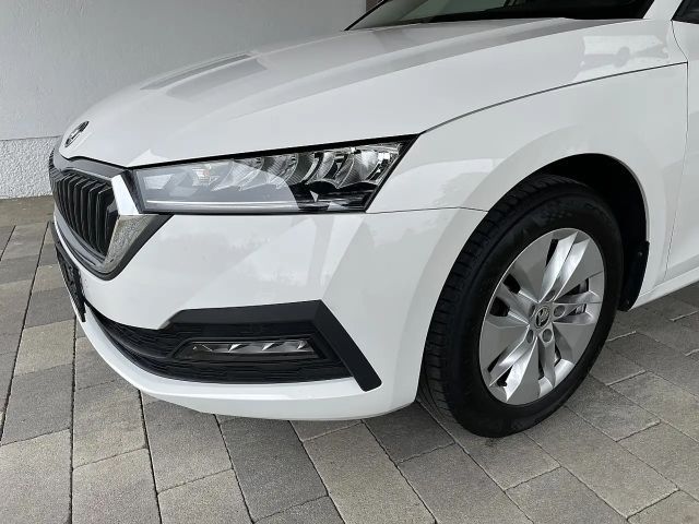 Skoda Octavia 2,0 TDI DSG-LED-AHV-VIRTUAL COCKPIT-SHZ-TEMPOMA...