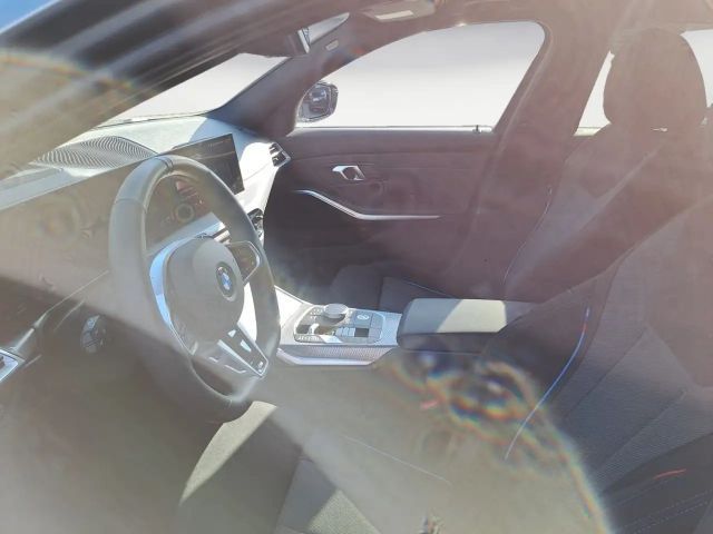 BMW 320 320i M-Sport Touring