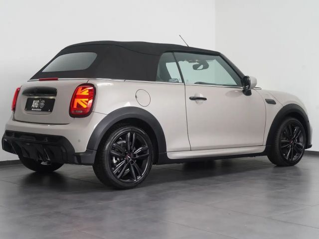 MINI Cooper Cabrio John Cooper Works Trim