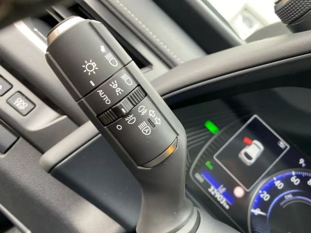 Lexus UX 250h Style Edition