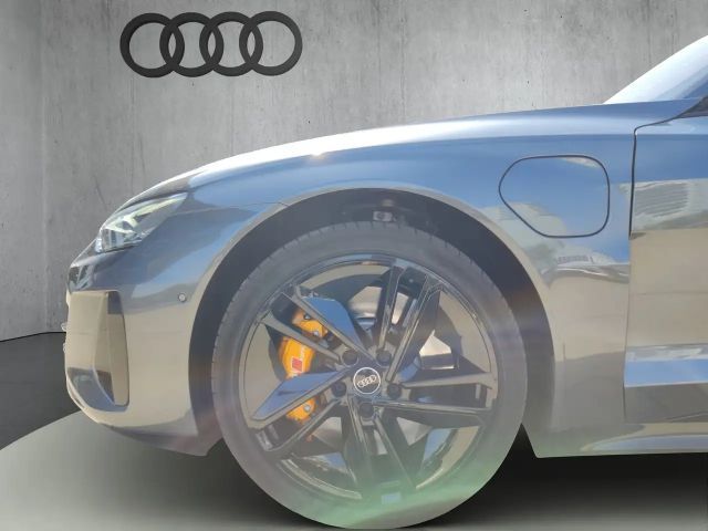 Audi e-tron GT *