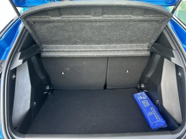 Peugeot E-2008 Active Pack