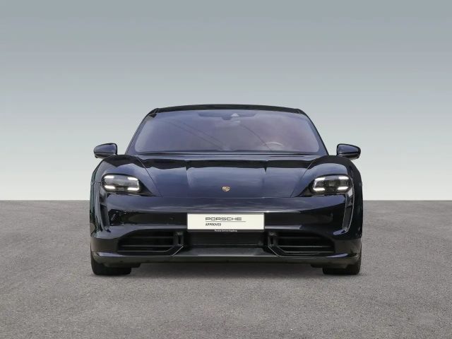 Porsche Taycan Turbo