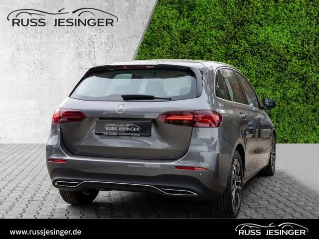 Mercedes-Benz B 180 Progressive Sedan