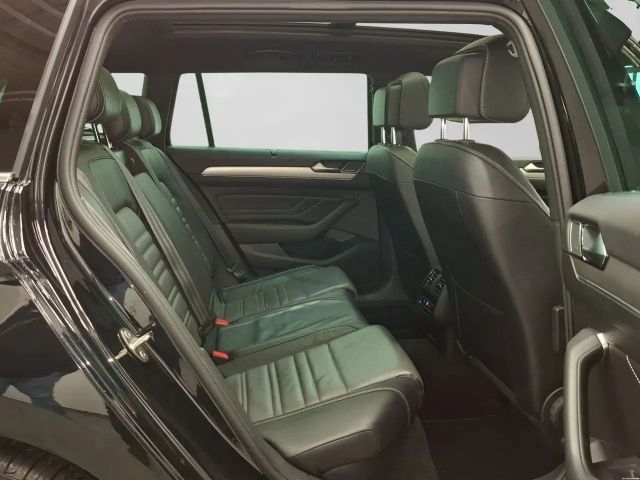 Volkswagen Passat 2.0 TDI DSG R-Line Variant