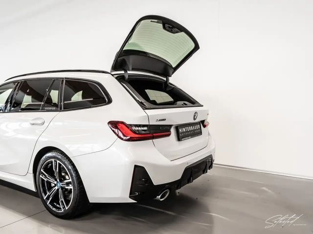 BMW 320 320e M-Sport xDrive