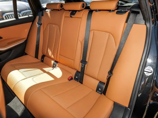 BMW 330 330e M-Sport Touring