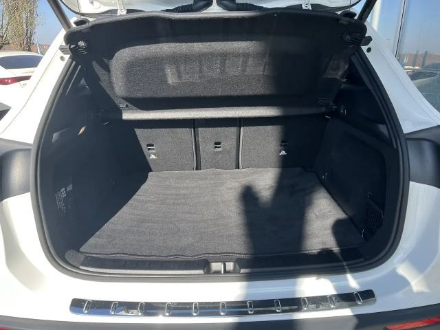 Mercedes-Benz EQA 350 4MATIC AMG Line