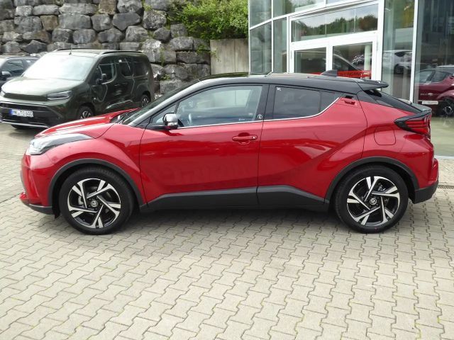 Toyota C-HR Team D